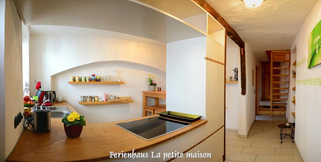 Lehmgefuehl, Design Vier, La Petite Maison ترير المظهر الخارجي الصورة