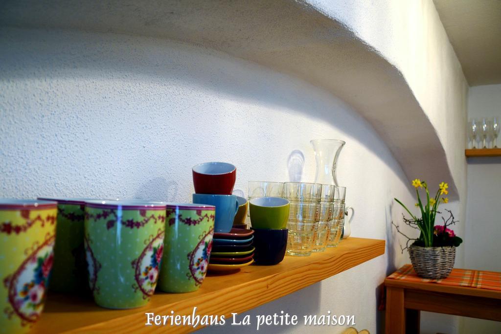 Lehmgefuehl, Design Vier, La Petite Maison ترير المظهر الخارجي الصورة